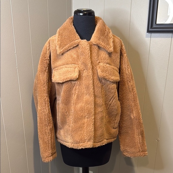 Vutolee Women’s Medium Tan Brown Teddy Sherpa Jacket - Picture 1 of 6